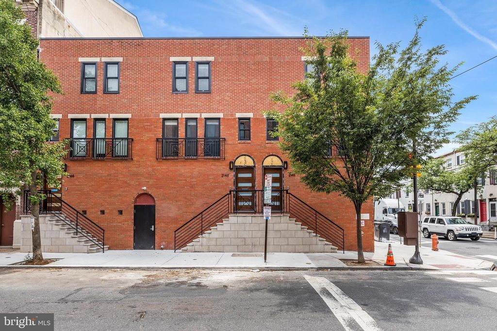 2144 LOMBARD ST, Philadelphia, PA 19146