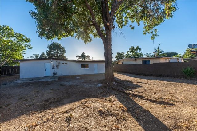 2934 Sumner Avenue, Pomona, CA 91767