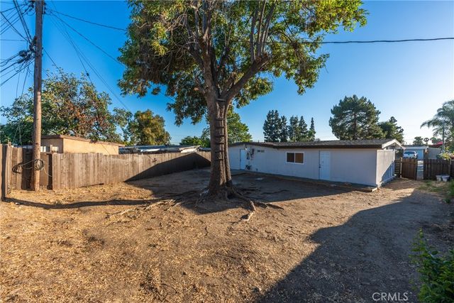 2934 Sumner Avenue, Pomona, CA 91767
