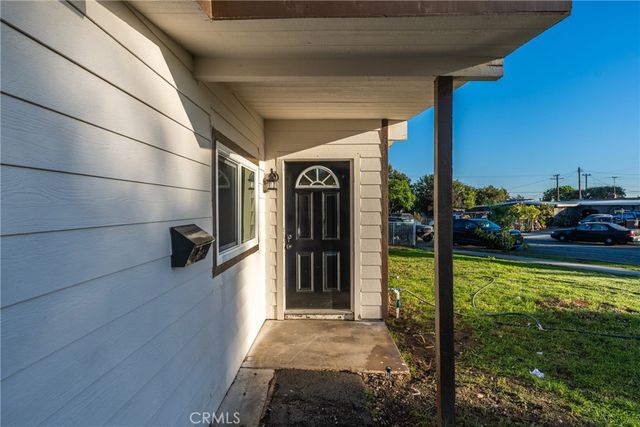 2934 Sumner Avenue, Pomona, CA 91767
