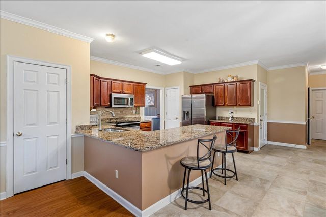 8889 CHIMNEYROCK BLVD, Memphis, TN 38016