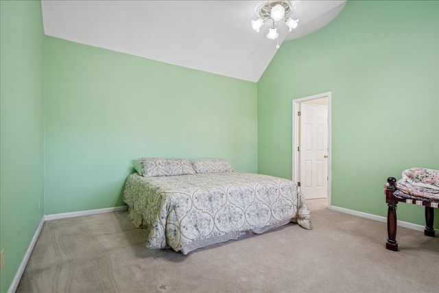 8889 CHIMNEYROCK BLVD, Memphis, TN 38016
