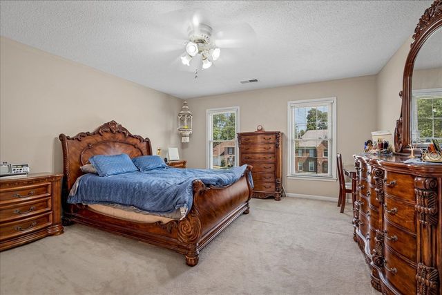 8889 CHIMNEYROCK BLVD, Memphis, TN 38016