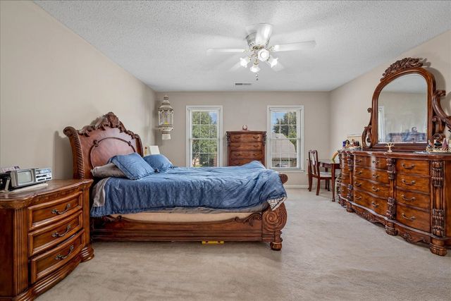 8889 CHIMNEYROCK BLVD, Memphis, TN 38016