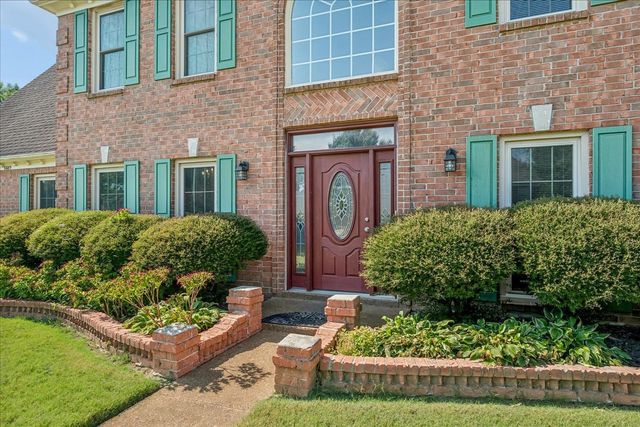 8889 CHIMNEYROCK BLVD, Memphis, TN 38016