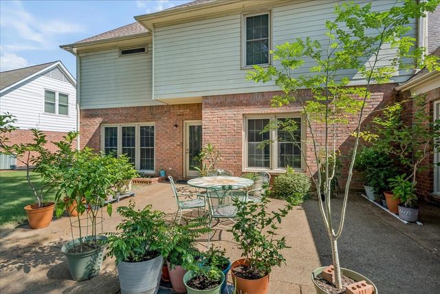 8889 CHIMNEYROCK BLVD, Memphis, TN 38016