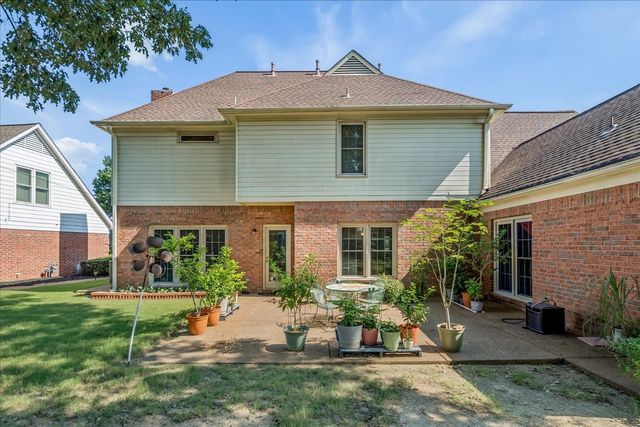 8889 CHIMNEYROCK BLVD, Memphis, TN 38016
