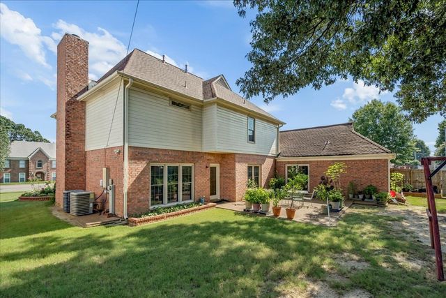 8889 CHIMNEYROCK BLVD, Memphis, TN 38016