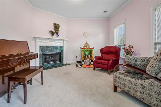 8889 CHIMNEYROCK BLVD, Memphis, TN 38016