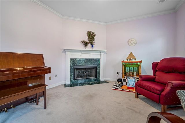 8889 CHIMNEYROCK BLVD, Memphis, TN 38016