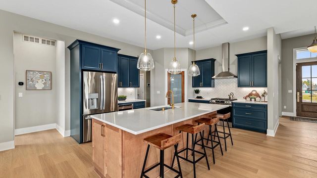 W208N5633 Turnberry LANE, Menomonee Falls, WI 53051