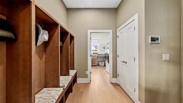 W208N5633 Turnberry LANE, Menomonee Falls, WI 53051