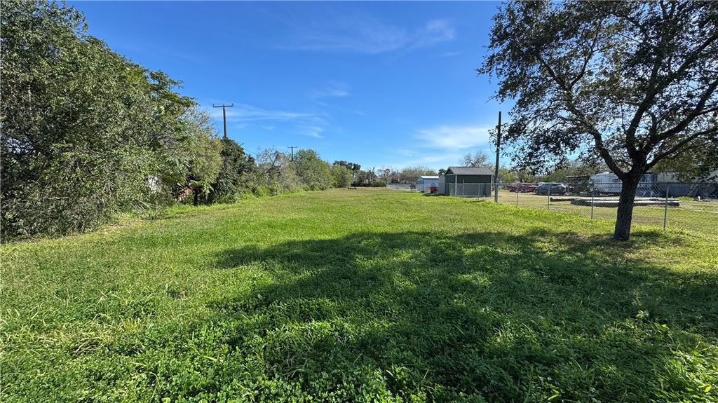 000 Poth Lane, Corpus Christi, TX 78408 — exterior