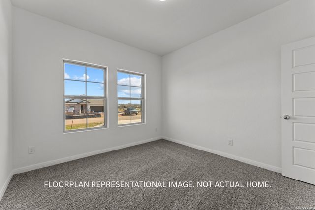 101 Pecos Way, Floresville, TX 78114