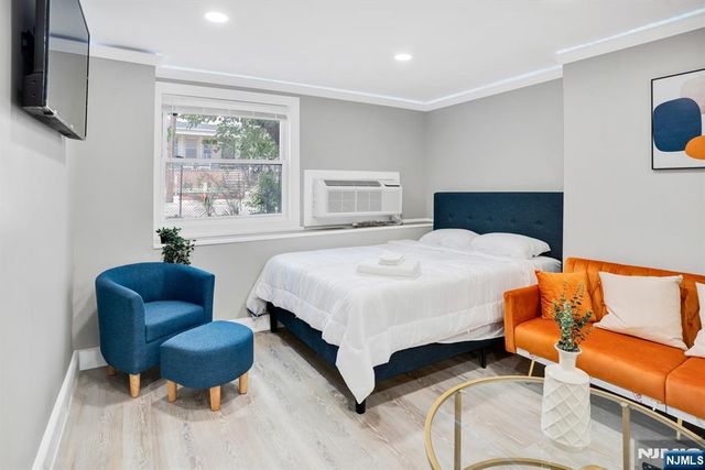 258 Clerk Street 1, Jersey City, NJ 07304