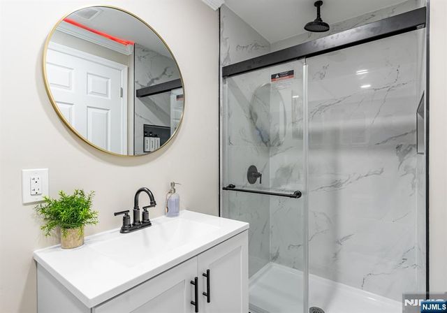 258 Clerk Street 1, Jersey City, NJ 07304