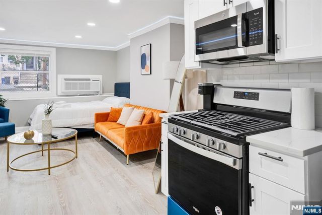 258 Clerk Street 1, Jersey City, NJ 07304