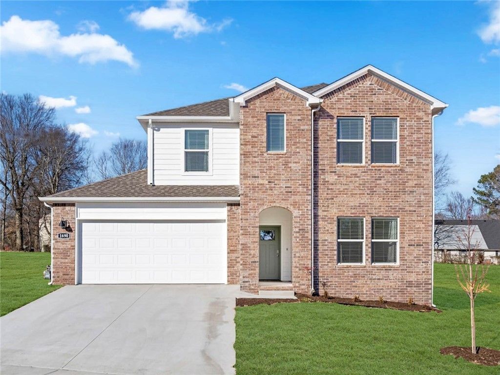 567 S Neon Avenue, Fayetteville, AR 72704