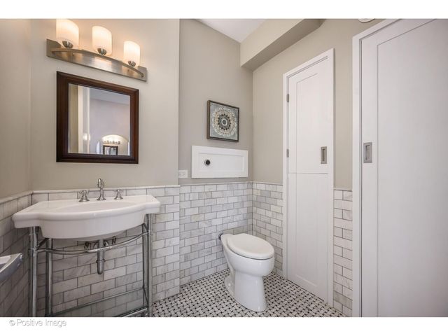222 N Columbus Drive 4703, Chicago, IL 60601