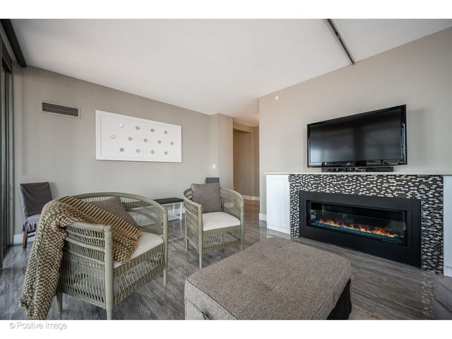 222 N Columbus Drive 4703, Chicago, IL 60601