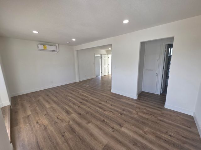 1809 N Bridge Street, Visalia, CA 93291