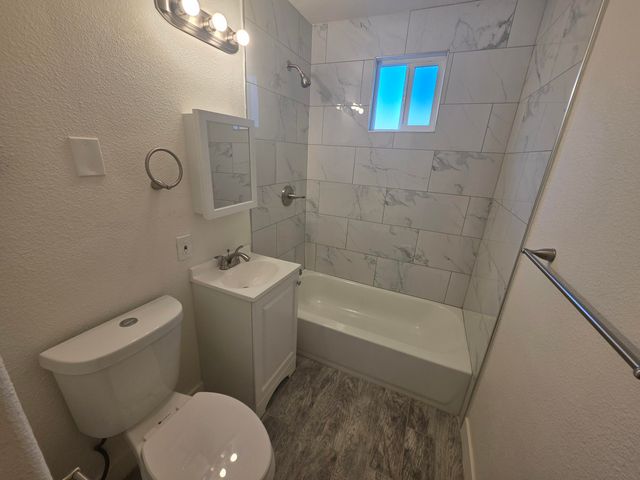 1809 N Bridge Street, Visalia, CA 93291