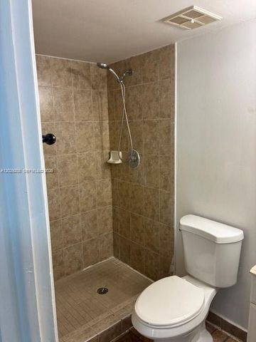7075 NW 186th Street C507, Hialeah, FL 33015