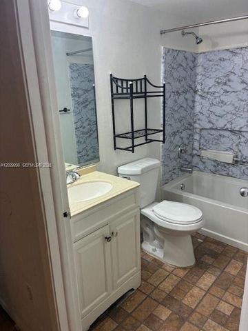 7075 NW 186th Street C507, Hialeah, FL 33015