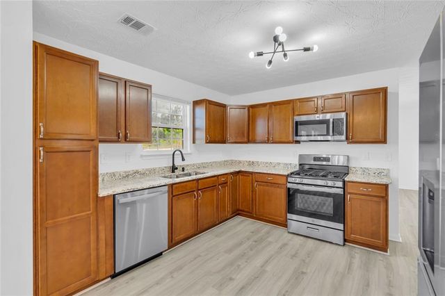 433 Pearl Street, Locust Grove, GA 30248