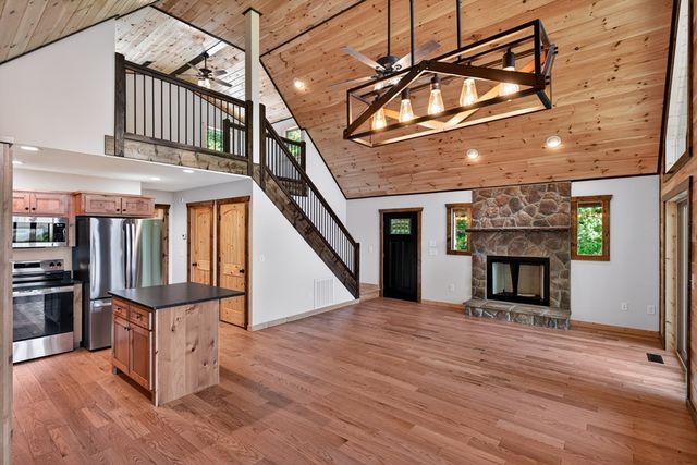 1386 Outlook Road, Murphy, SC 29806