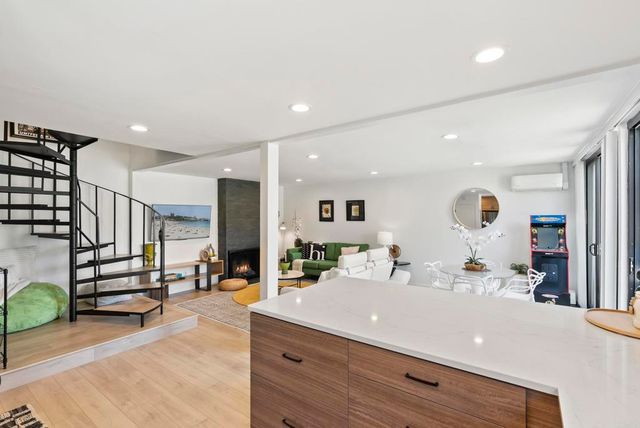 675 S Sierra 7, Solana Beach, CA 92075