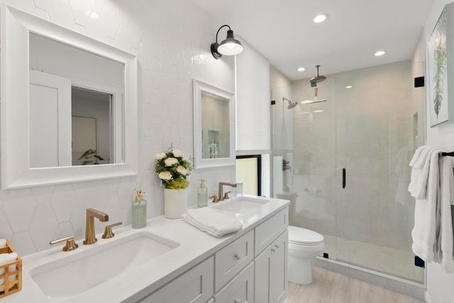 675 S Sierra 7, Solana Beach, CA 92075