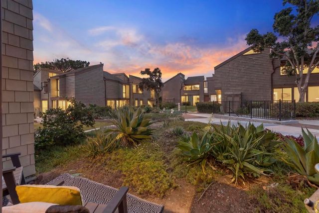 675 S Sierra 7, Solana Beach, CA 92075