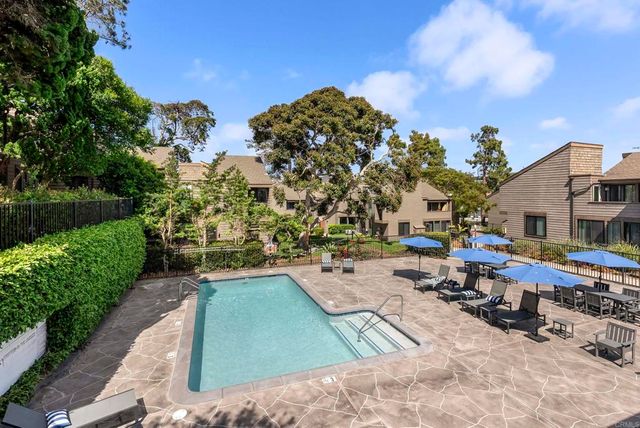 675 S Sierra 7, Solana Beach, CA 92075