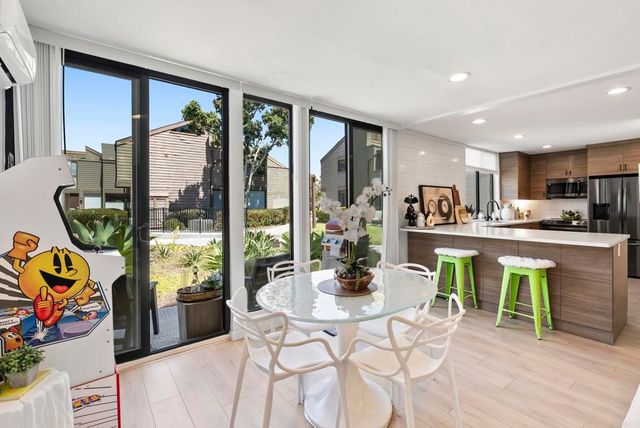 675 S Sierra 7, Solana Beach, CA 92075