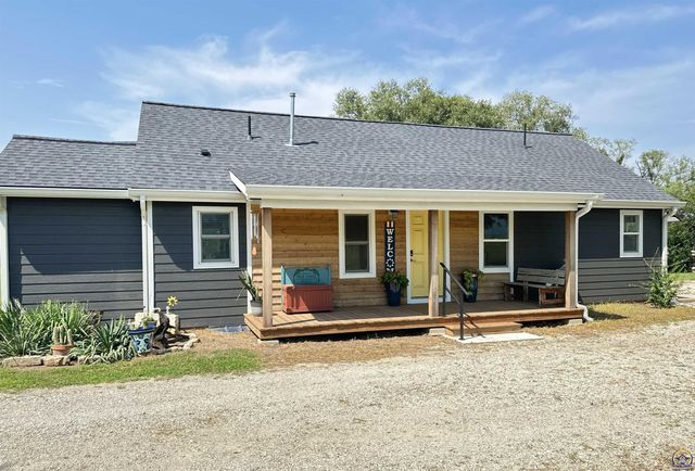 4200 NW Rochester RD, Topeka, KS 66617