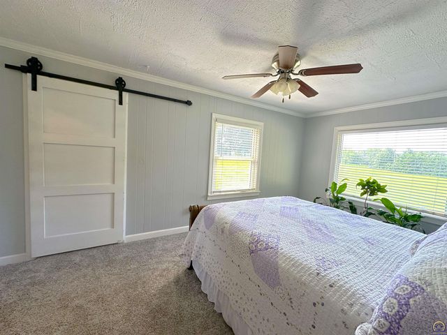 4200 NW Rochester RD, Topeka, KS 66617