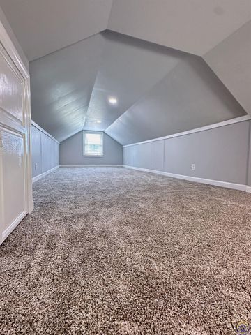 4200 NW Rochester RD, Topeka, KS 66617