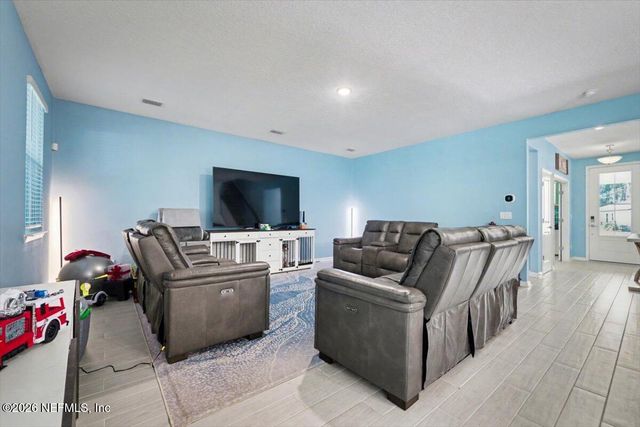 398 WAMBAW Drive, St. Johns, FL 32259