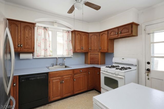 617 Bryant St, Rahway City, NJ 07065