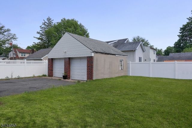 617 Bryant St, Rahway City, NJ 07065