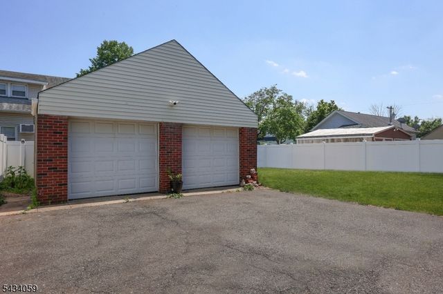 617 Bryant St, Rahway City, NJ 07065
