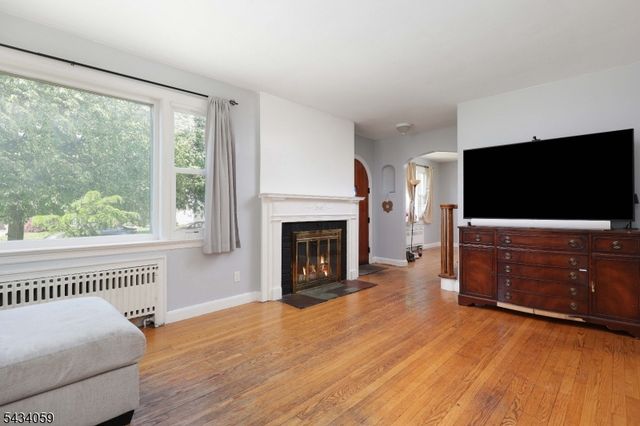 617 Bryant St, Rahway City, NJ 07065