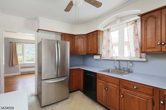 617 Bryant St, Rahway City, NJ 07065