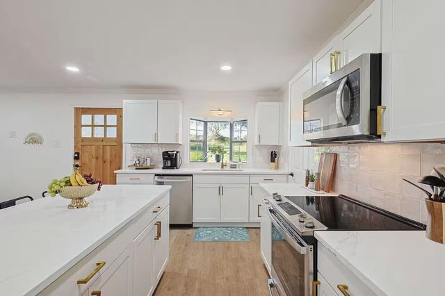 260 Mcgraw Lane, Sherman, TX 75090