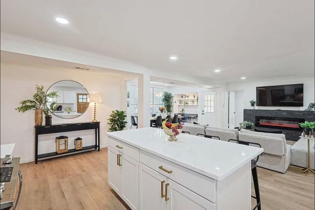 260 Mcgraw Lane, Sherman, TX 75090