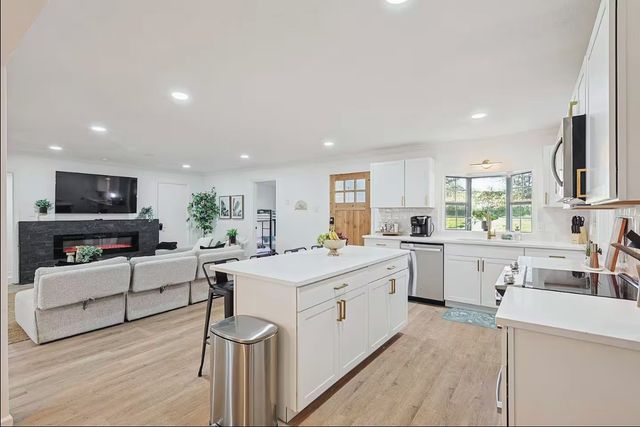 260 Mcgraw Lane, Sherman, TX 75090