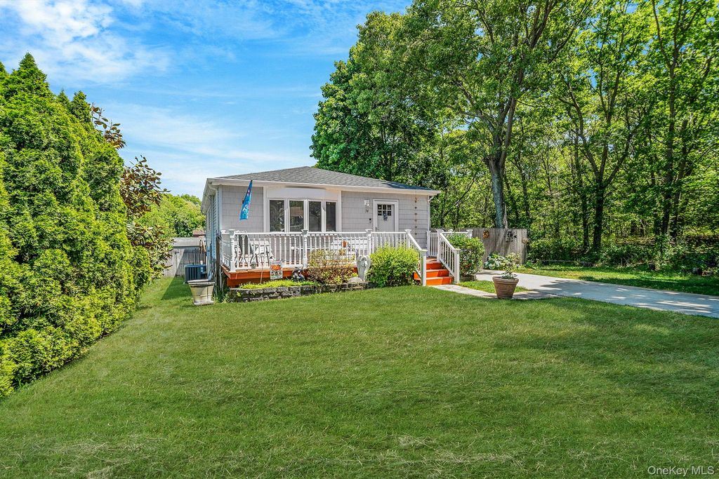 74 Huron Street, Port Jefferson Station, NY 11776