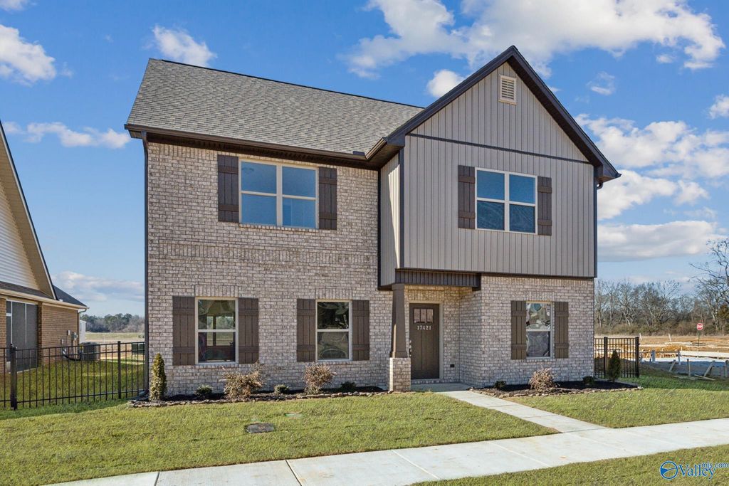17908 Eastmoor Street, Athens, AL 35611