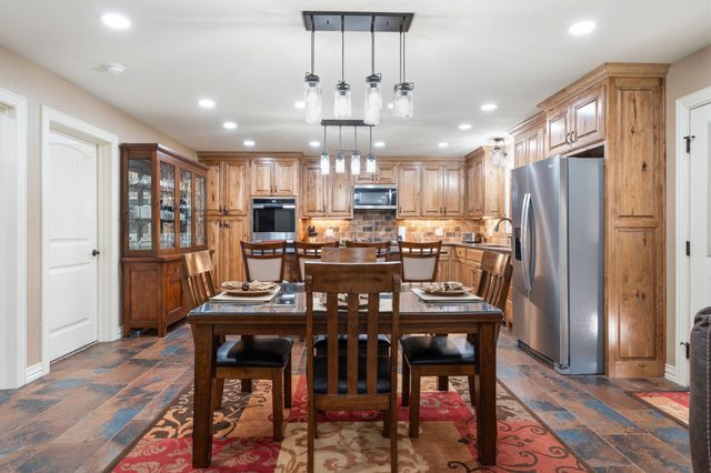 8910 Fm 779, Alba, TX 75410